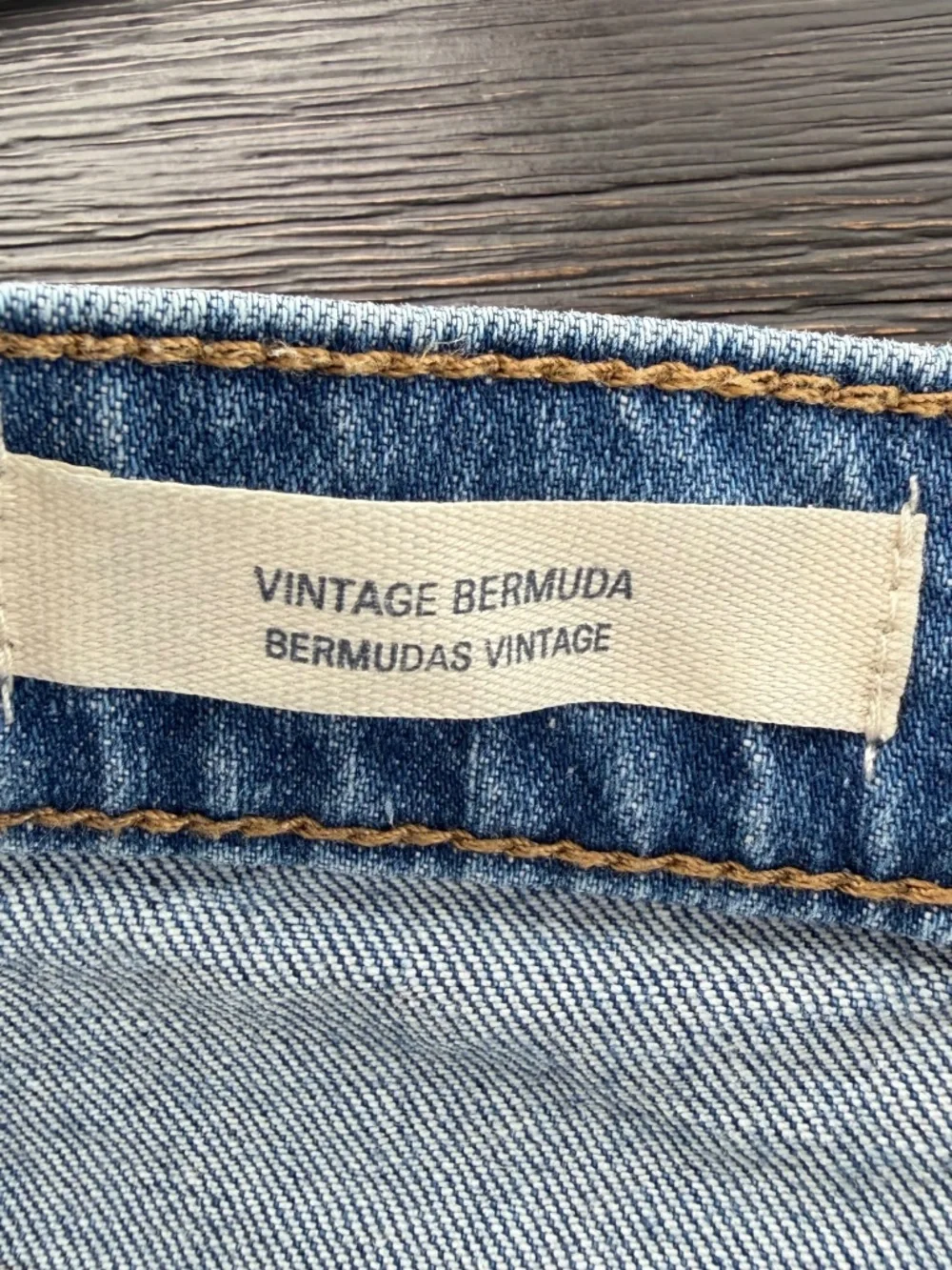 UNIVERSAL THREAD Women’s Size 8/29R Vintage Bermuda Denim Jean Shorts